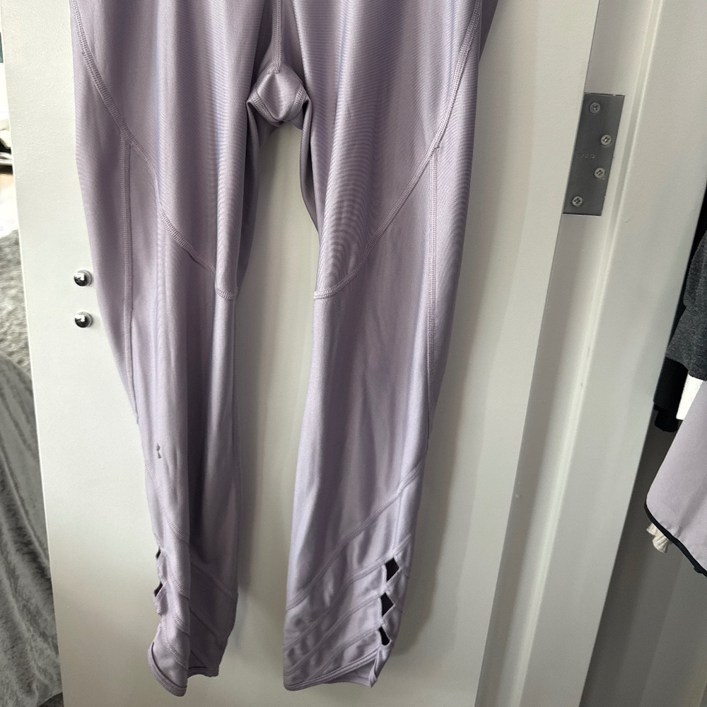 Lilac under armour leggings size L (6)